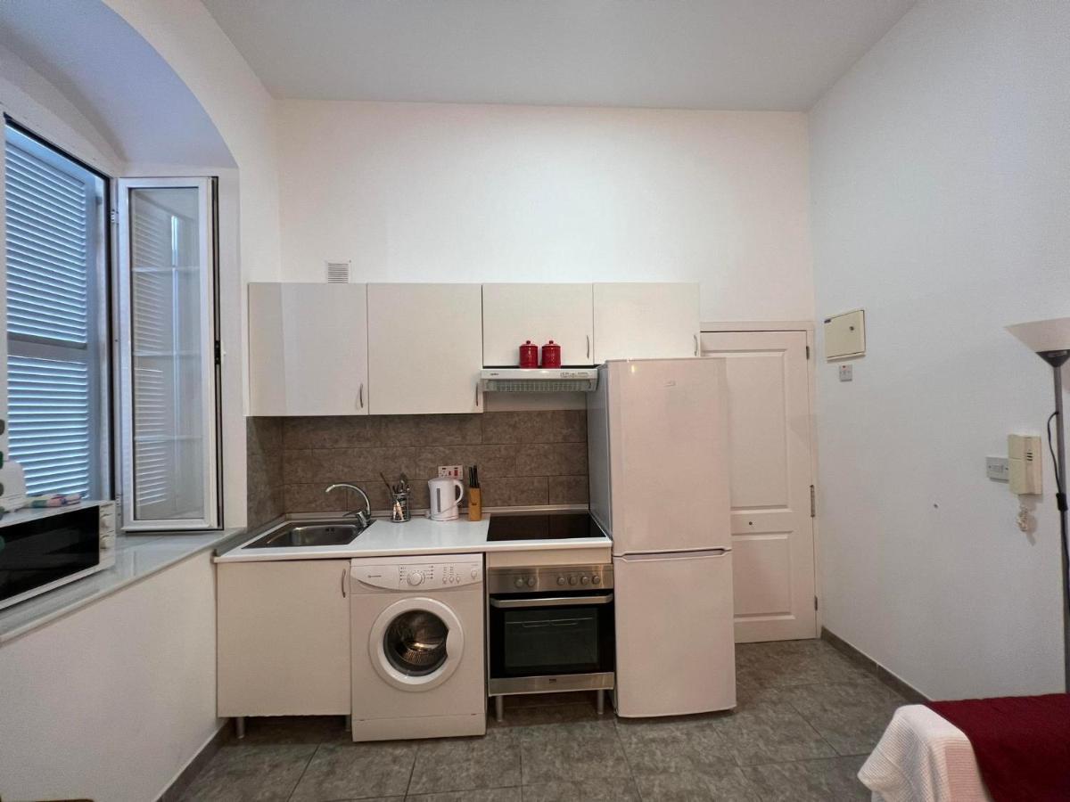Quirky 1Br Just Off Main Street Prime Location Apartamento Gibraltar Exterior foto